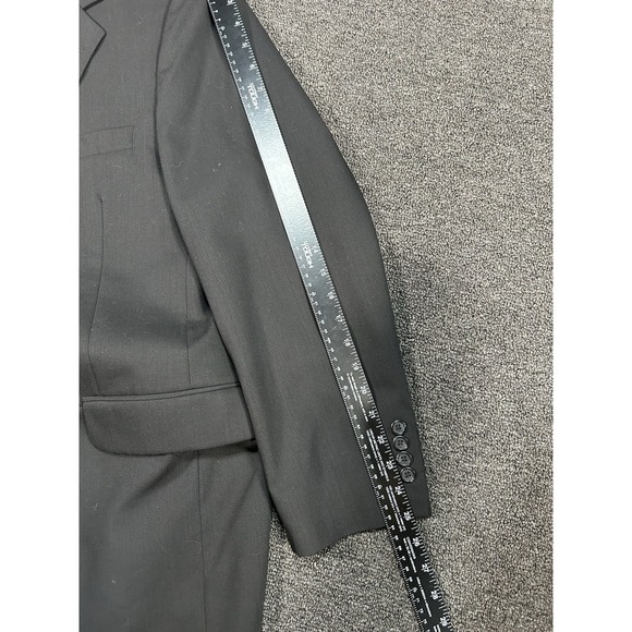 Jos A Bank 2 Piece Suit Men's 44R Pants 41x31 Black 100% Wool Business Pleated - Picture 12 of 16